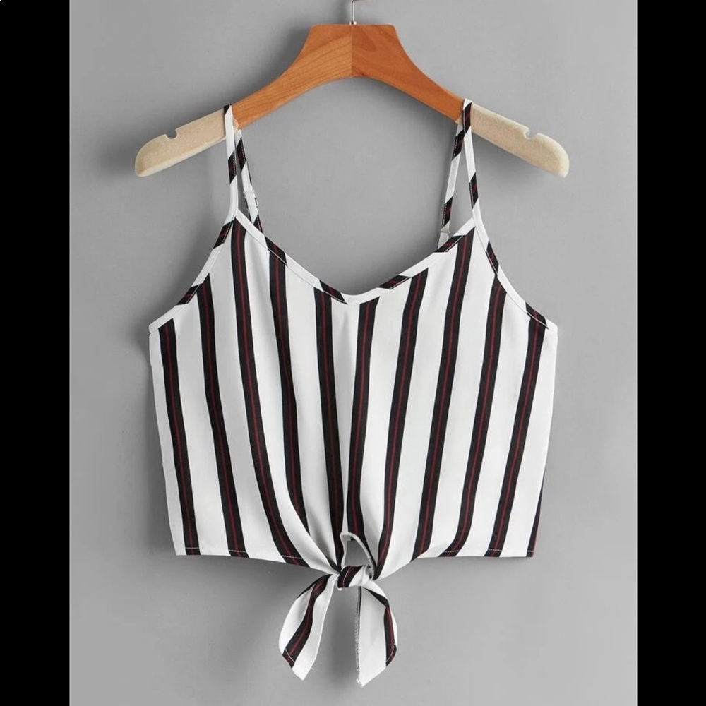 🤩hostpick🤩Striped v neck cami crop